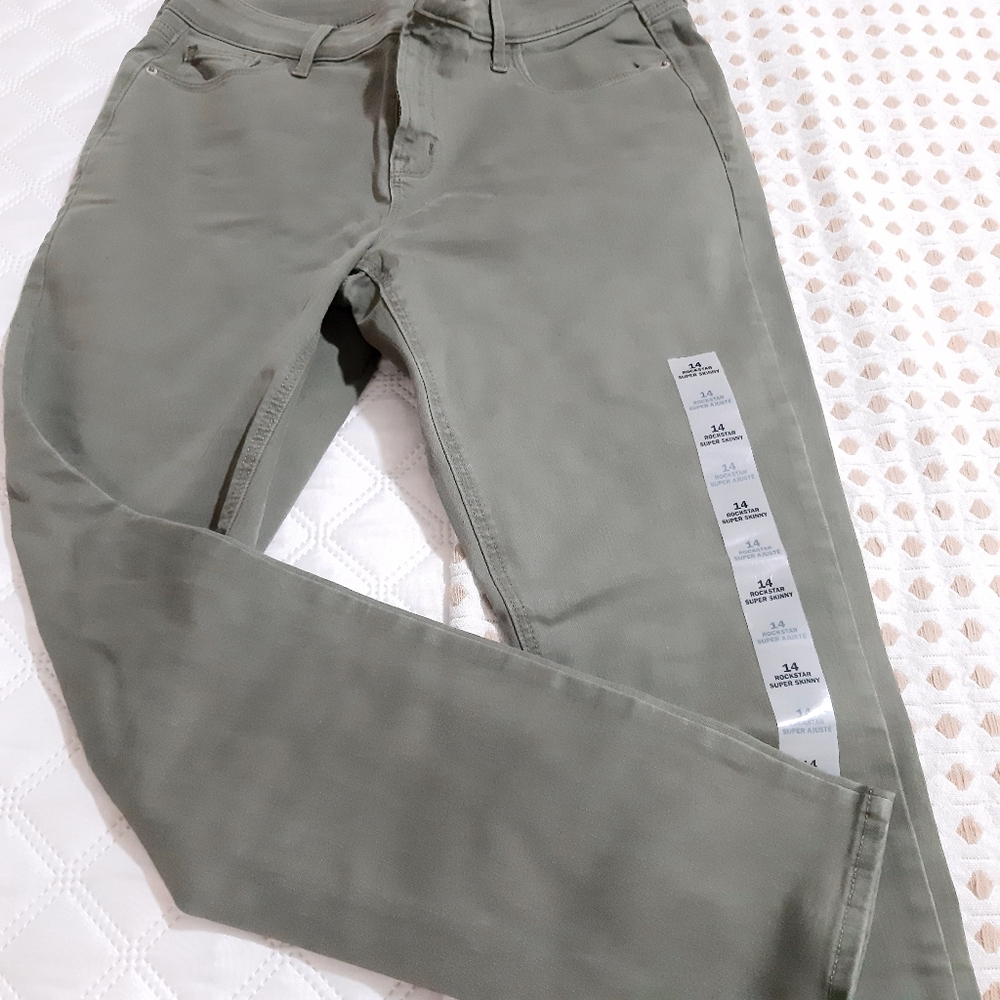 NEW  Rockstar super skinny jeans